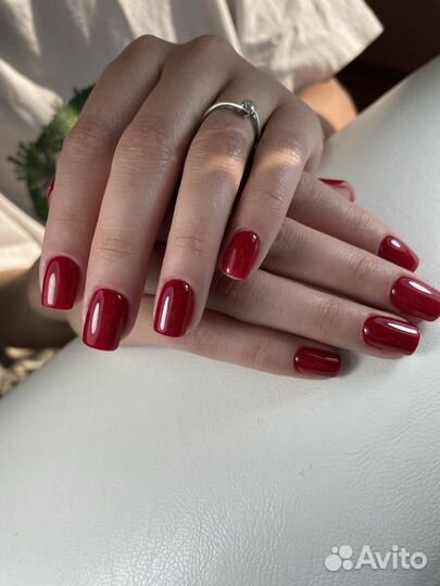 Начинающий мастер маникюра