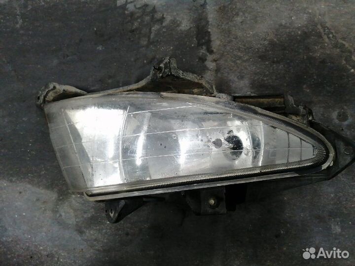 Фара противотуманная левая Hyundai Elantra HD G4FC