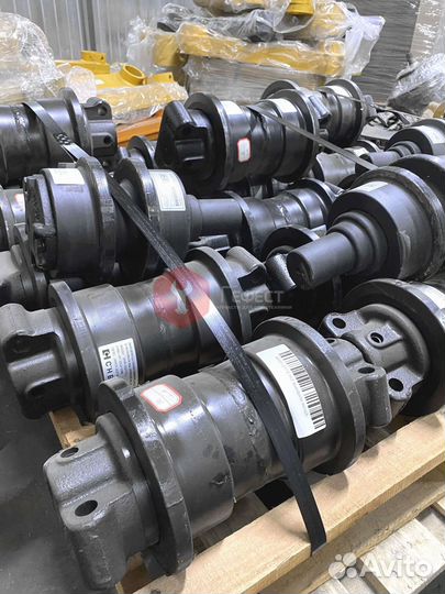 Каток поддерживающий ZX470LC-5G 9072634