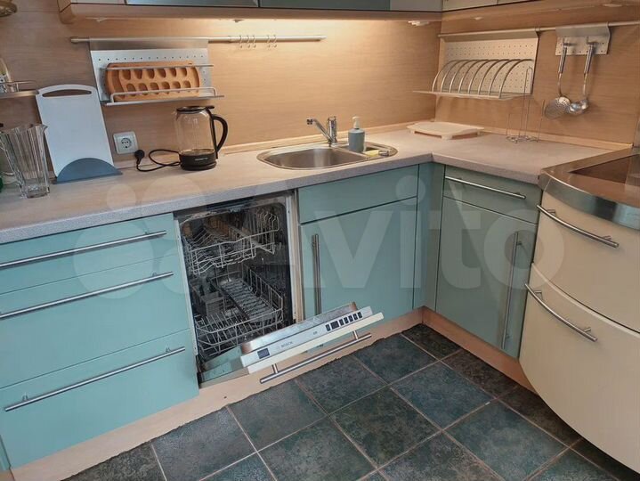 3-к. квартира, 114 м², 2/5 эт.