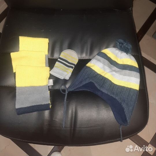 Шапка шарф и варежки