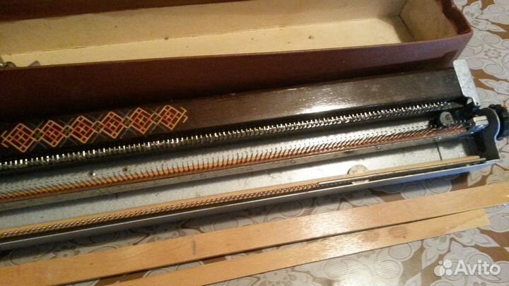 Ручная вязальная машинка 