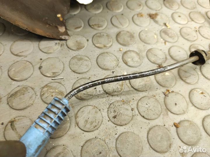 Кулак поворотный задний левый Bmw 525I E39 M54B25