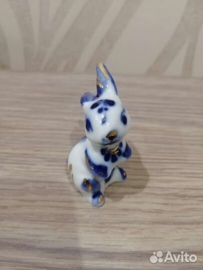 Статуэтки разные