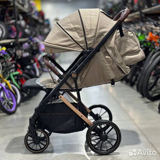Прогулочная коляска новая