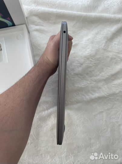 Apple macbook pro 13 m1 (ростест, идеал)