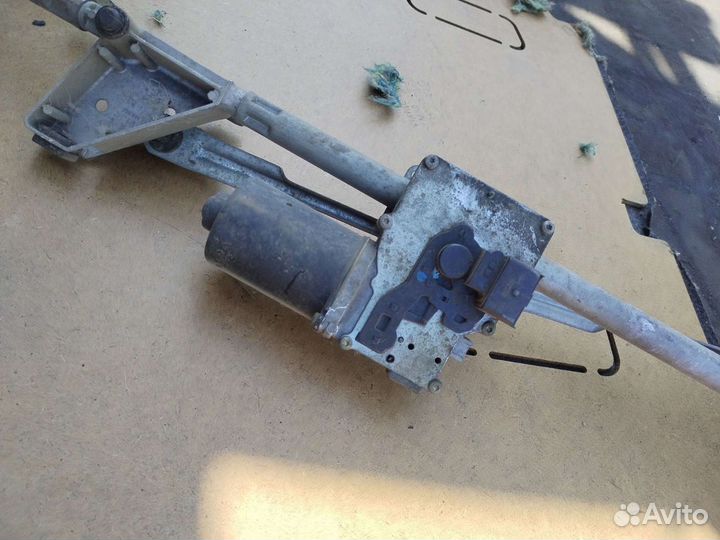 Трапеция дворников Пежо 307