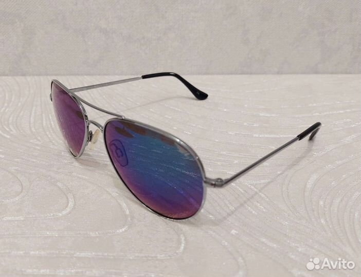 Солнцезащитные очки авиаторы