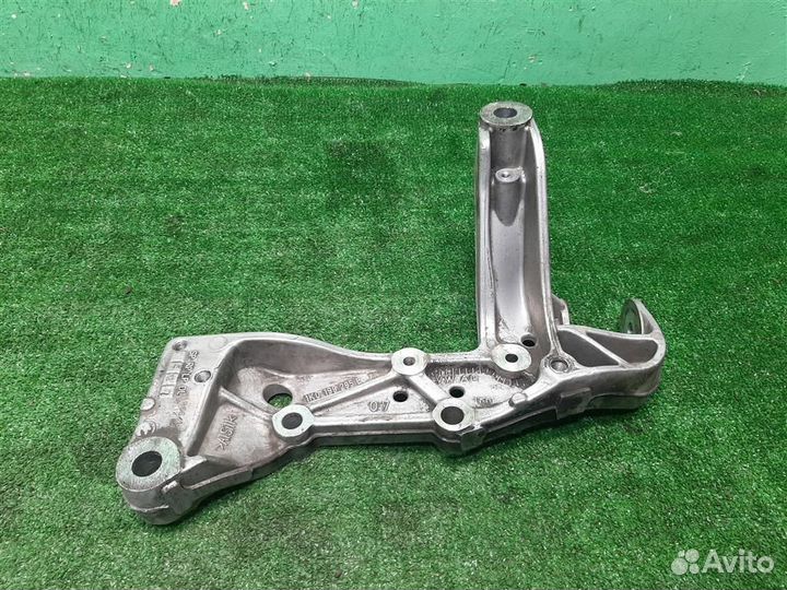 Кронштейн Lexus RX400H 2007