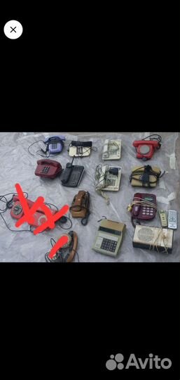 Настольный кнопочный и дисковый телефон (Польша)