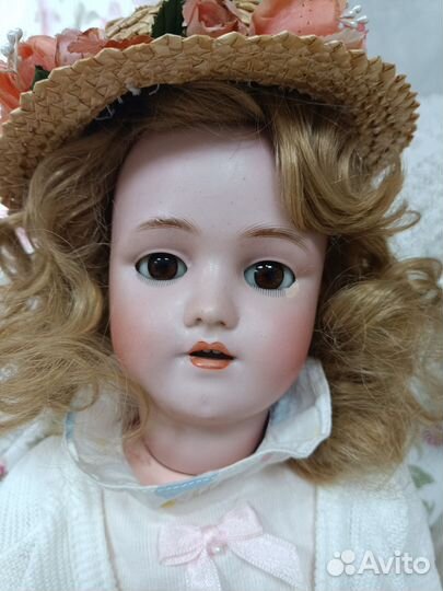 Антикварная кукла