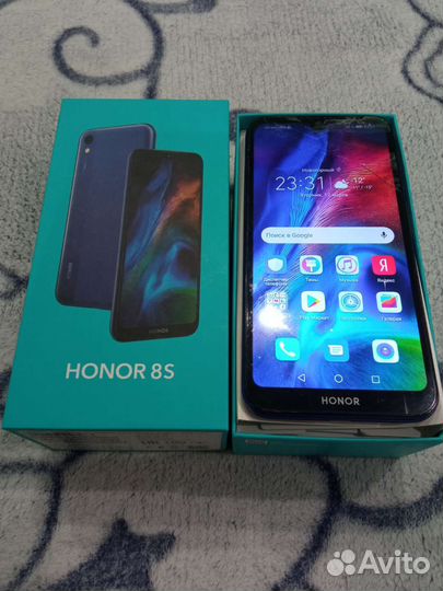 Honor 8s