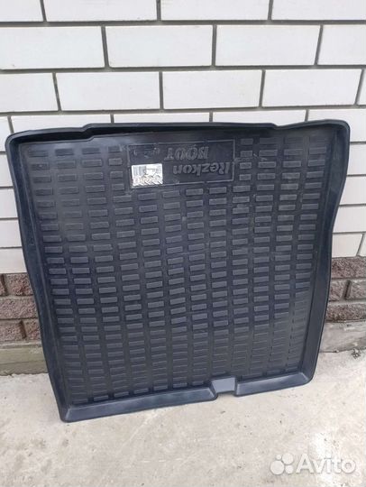 Коврик для багажника Лада Веста