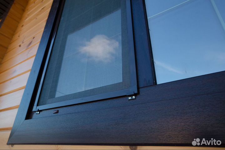 Москитные сетки с металлическими ручками