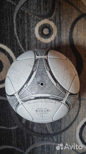 Футбольный мяч adidas tango 12