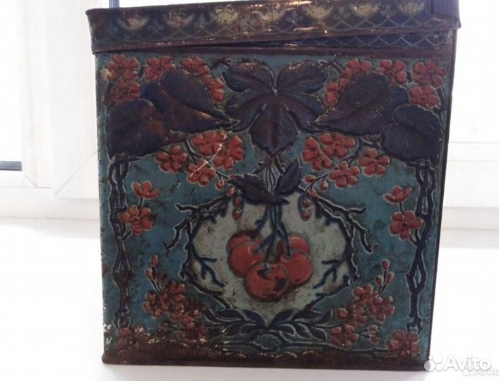 Раритет. Редкая дореволюционная коробка от конфет