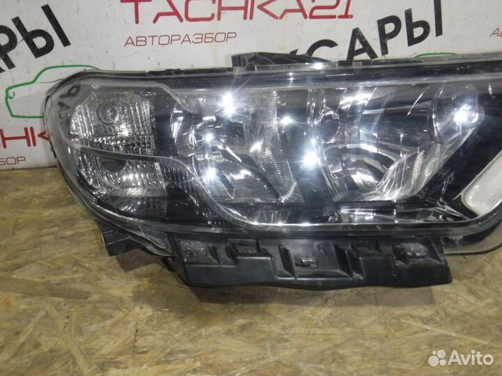 Фара правая LADA Niva Travel (2020+)