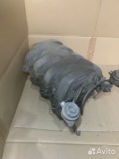 Впускной коллектор Mercedes 220 m113