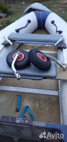 Лодка Yamaran360