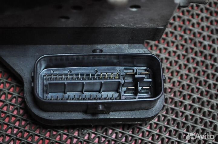 Блок ABS toyota RAV4 ACA21