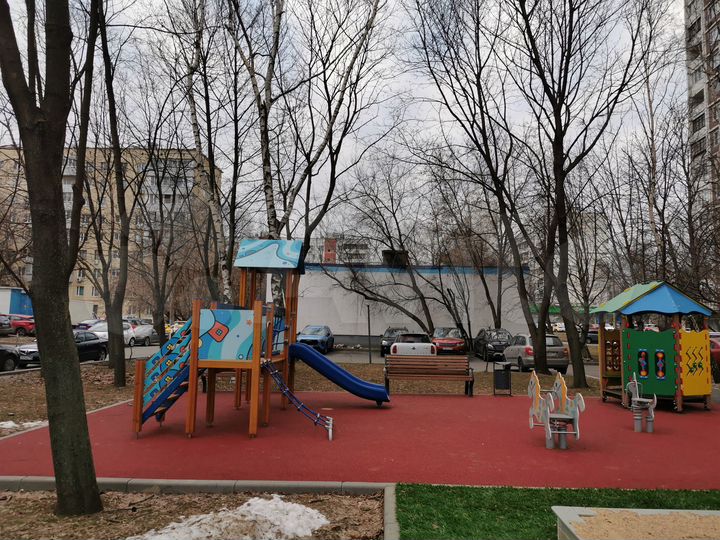 Доля в квартире-студии, 10 м², 1/14 эт.