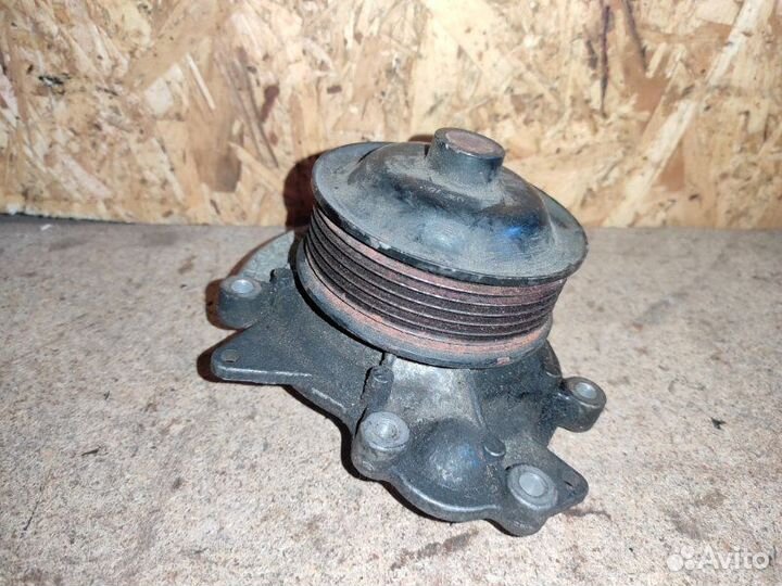 Помпа Mercedes Vito W639 3.0 OM642 2006