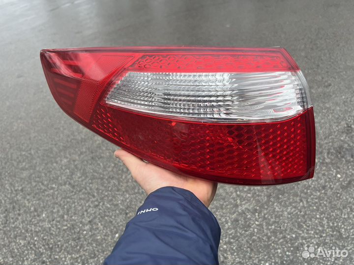 Фонарь задний Kia Rio(на крыло)