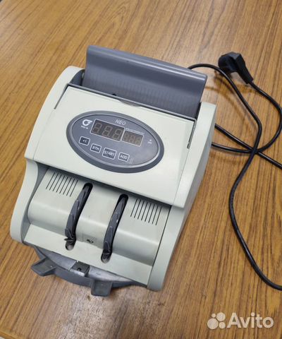 Счетчик банкнот PRO-40 NEO