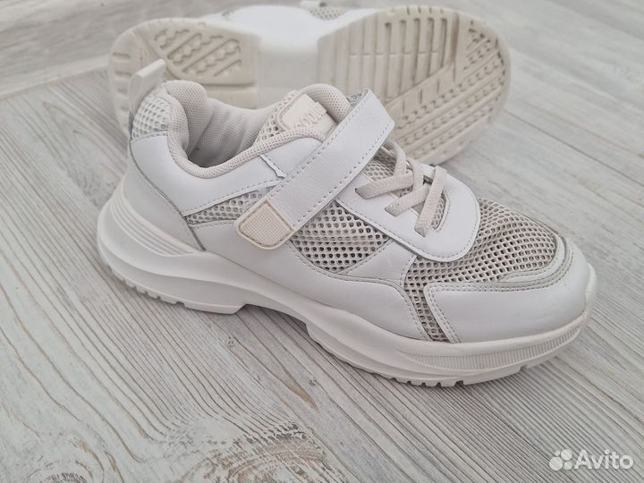 Кроссовки юничел 36 размер