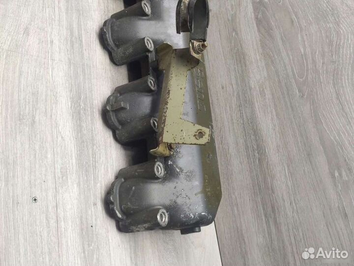 Впускной коллектор Mercedes OM457