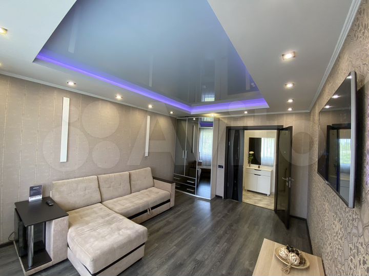 2-к. квартира, 60 м², 3/9 эт.