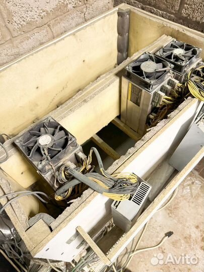 Шкаф для майнинга