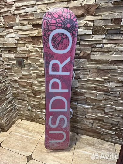 Сноуборд с креплениями 144