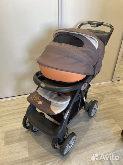 Коляска прогулочная