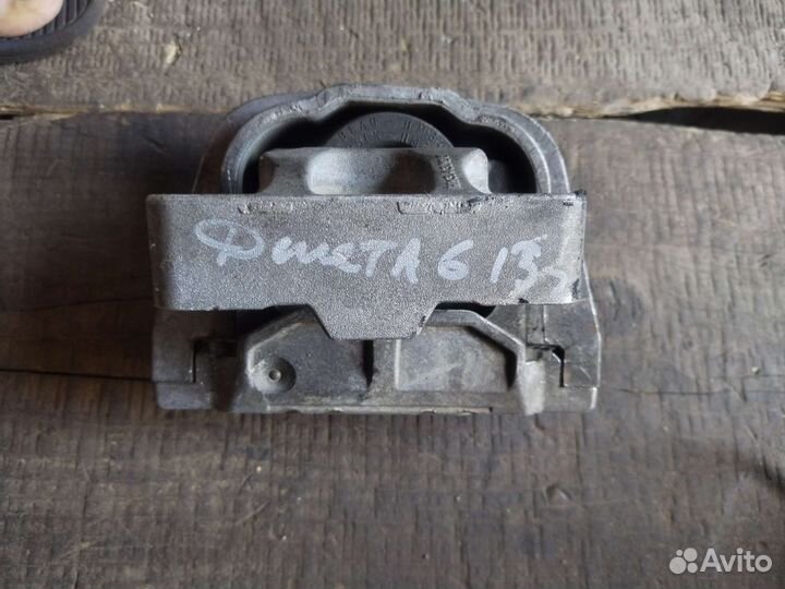 Подушка мотора Фольксваген Джетта 6 13г 1.6