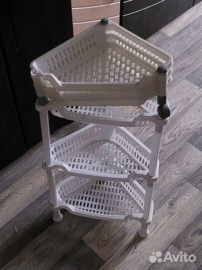 Этажерка пластиковая угловая