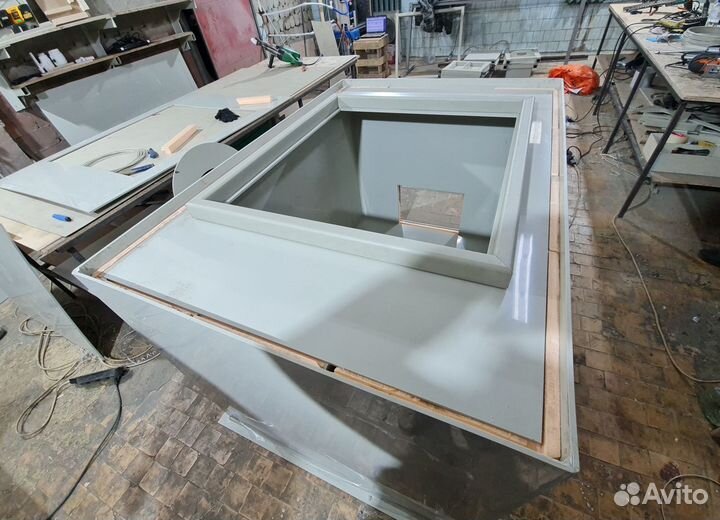 Утепленная емкость для перевозки рыбы