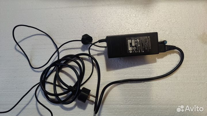 Блок питания для ноутбука 19V 4.74A