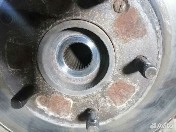 Кулак поворотный передний правый Kia Cerato 2