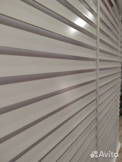 Жалюзи горизонтальные деревянные