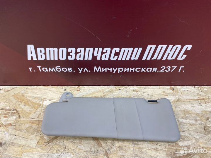 Козырек солнцезащитный левый Renault Duster