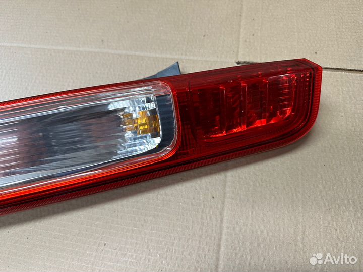 Фонарь задний правый Ford Focus 2