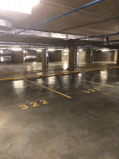 Машиноместо, 13 м²