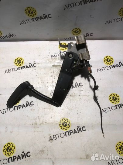 Ручник Peugeot 308 EP6 2008