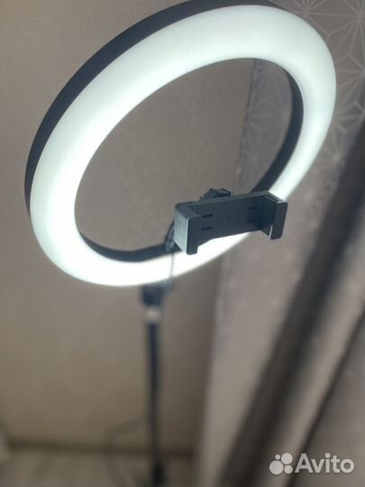Кольцевая лампа 26 см