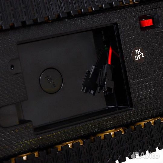 Танк радиоуправляемый Т90, свет и звук