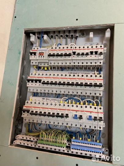 Услуги электрика. Частный мастер