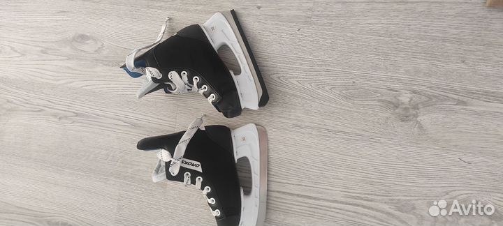 Коньки хоккейные детские 30 размер