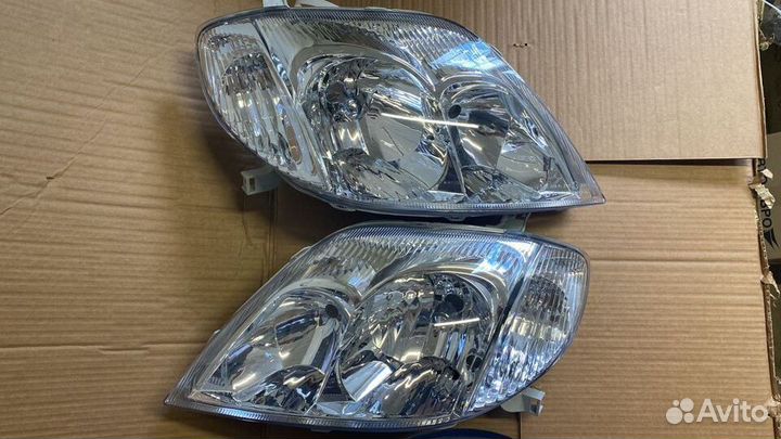 Фара Toyota Corolla 120 седан универсал 2001-2007