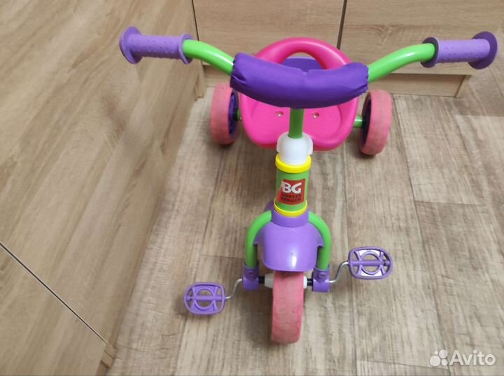 Детский трехколесный велосипед